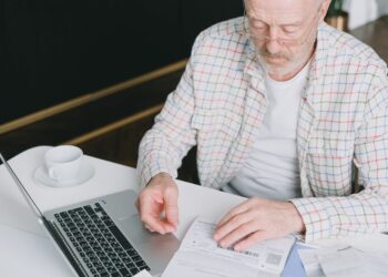 Featured image for: Creating a Budget for Retirement: Analyzing Spending Habits