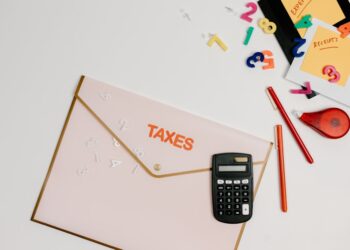 Featured image for: Building Your Emergency Fund: How Much and Where to Keep It (Detail why an emergency fund is critical. Discuss target size (3-6 months of expenses), where to store it (high-yield savings account), and how to fund it gradually.)