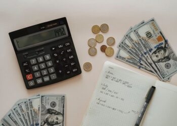 Featured image for: How to Track Your Income and Expenses: A Step-by-Step Guide (Detailed guide on methods to track income/expenses: manual spreadsheets, budgeting apps, bank account aggregation, and categorizing transactions for clear financial visibility.)