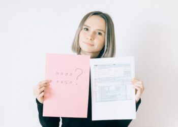 Featured image for: Questions to Ask a Lender Before Taking Out a Same Day Loan (Provide a definitive list of questions for borrowers to ask. Include questions about the full APR, all possible fees, the exact due date, prepayment options, and the lender's policy on late payments.)