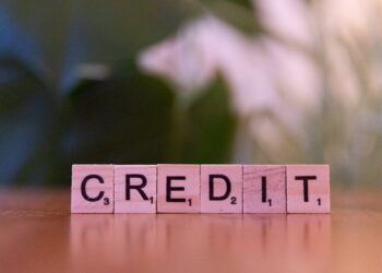 Featured image for: The Impact of Same Day Loans on Your Credit Score (Explain how these loans affect credit. Cover inquiry impact, payment history reporting (positive/negative), credit mix, and utilization. Discuss if/how lenders report to major credit bureaus.)